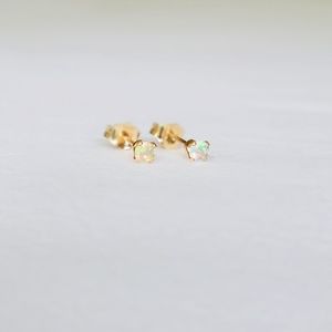 AAA Genuine Opal Studs 3MM
